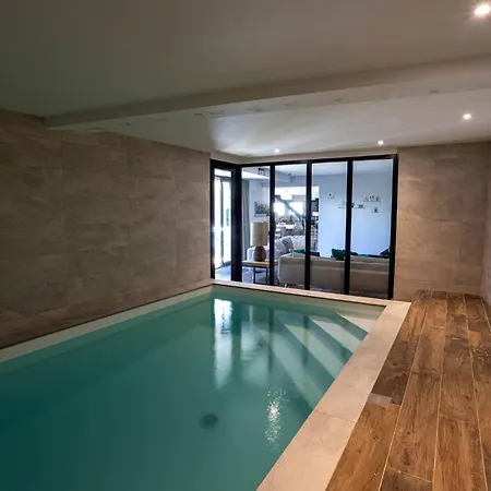 La Du Port, La Du Port - Pool And וילה